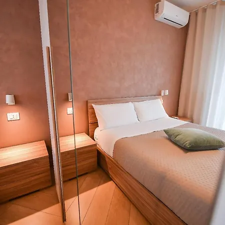 Pensionat Karol Airport 4*