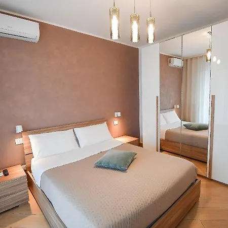 Karol Airport Pensionat 4*