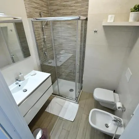 Karol Airport Μπάρι