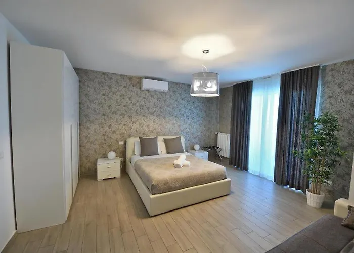 Karol Airport Pensjonat 4*